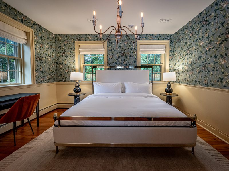 The Harvey Suite at Willowood Washington