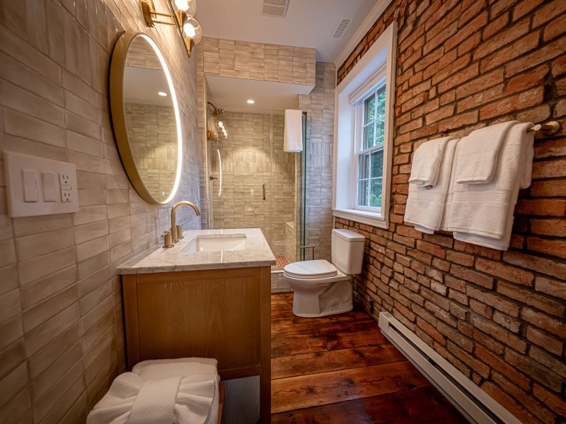 The Harvey Suite at Willowood Washington